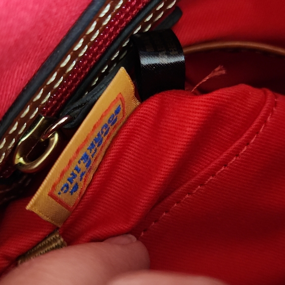 Gorgeous NWOT Dooney & Bourke Triple Zip Carmel Leather Messenger Bag 🤎🧡 - Picture 14 of 16